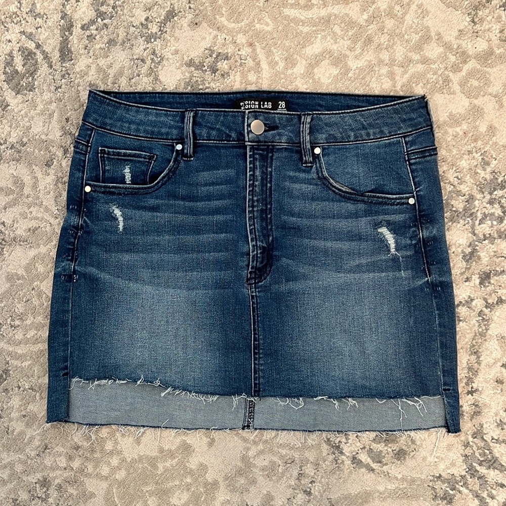 Design Lab size 28 Denim Skirt